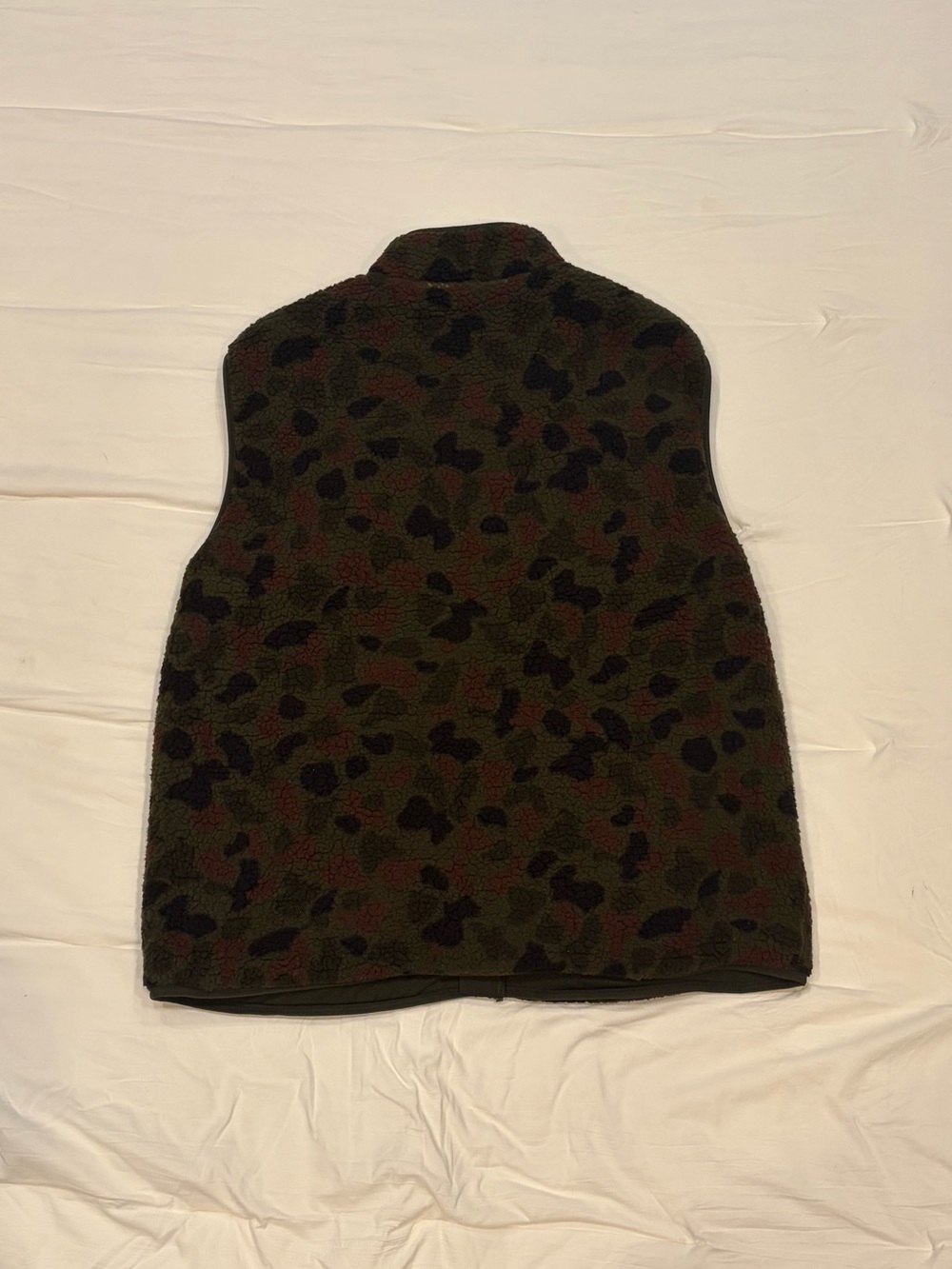 Old Navy Olive Camo Sherpa Zip Vest - Picture 4 of 5